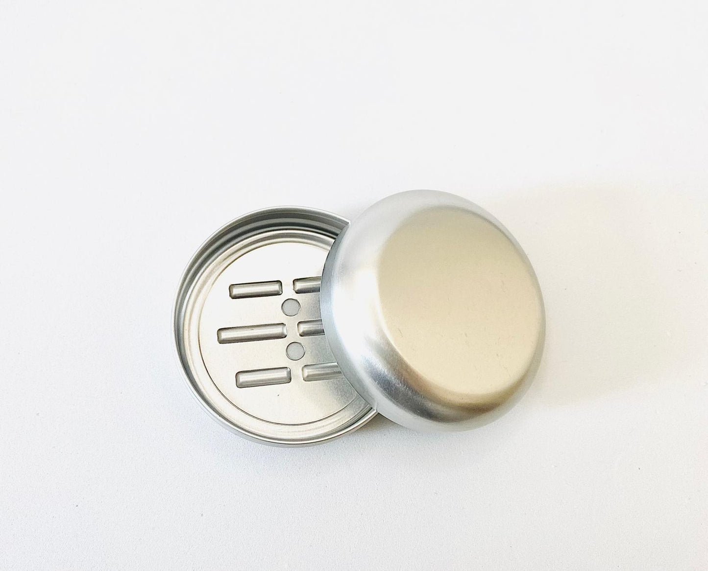 Jabonera de aluminio · Redonda