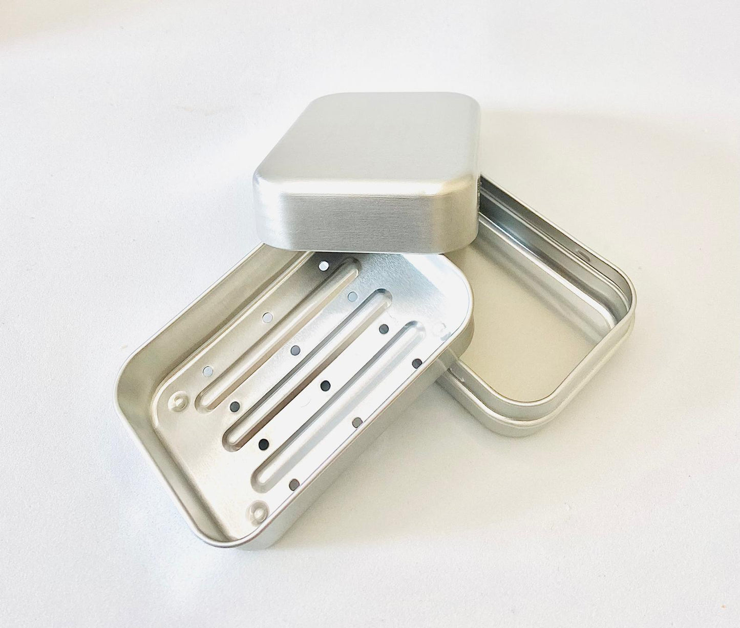 Jabonera de aluminio con tapa · Rectangular